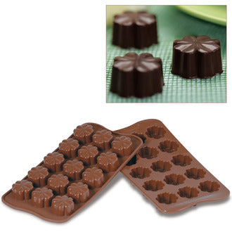 <img src="https://cdn.shopify.com/s/files/1/0084/6109/0875/products/SCG08_1.jpg?v=1571503783" alt="Silikomart SCG08 Fleury Chocolate Mold">